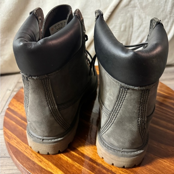 Timberland WOMEN'S 6-INCH PREMIUM WATERPROOF  BOOTS Gray Size 6 A12LH A3840 - Picture 5 of 9